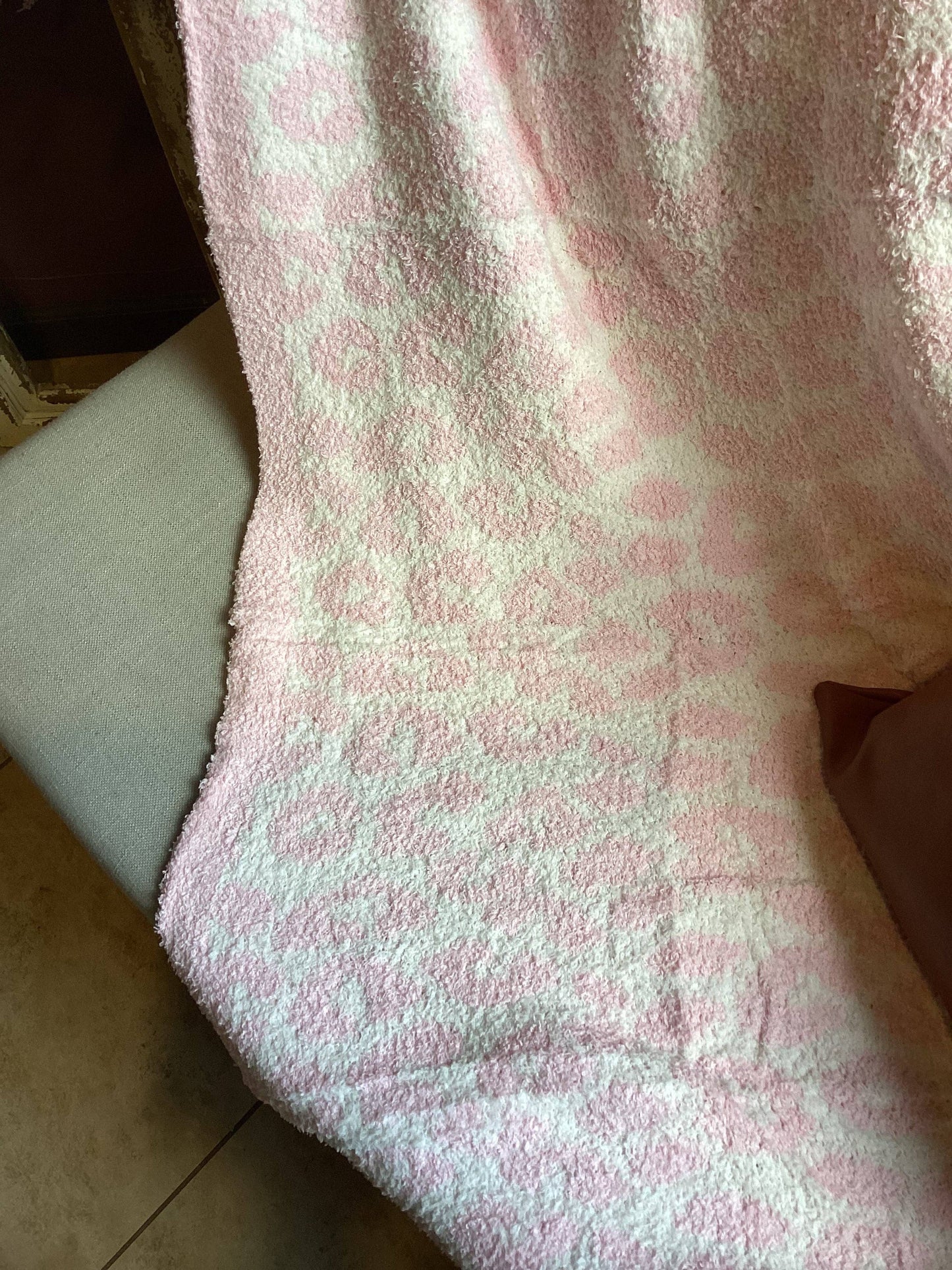 Luxury Plush Cozy Leopard Blankets