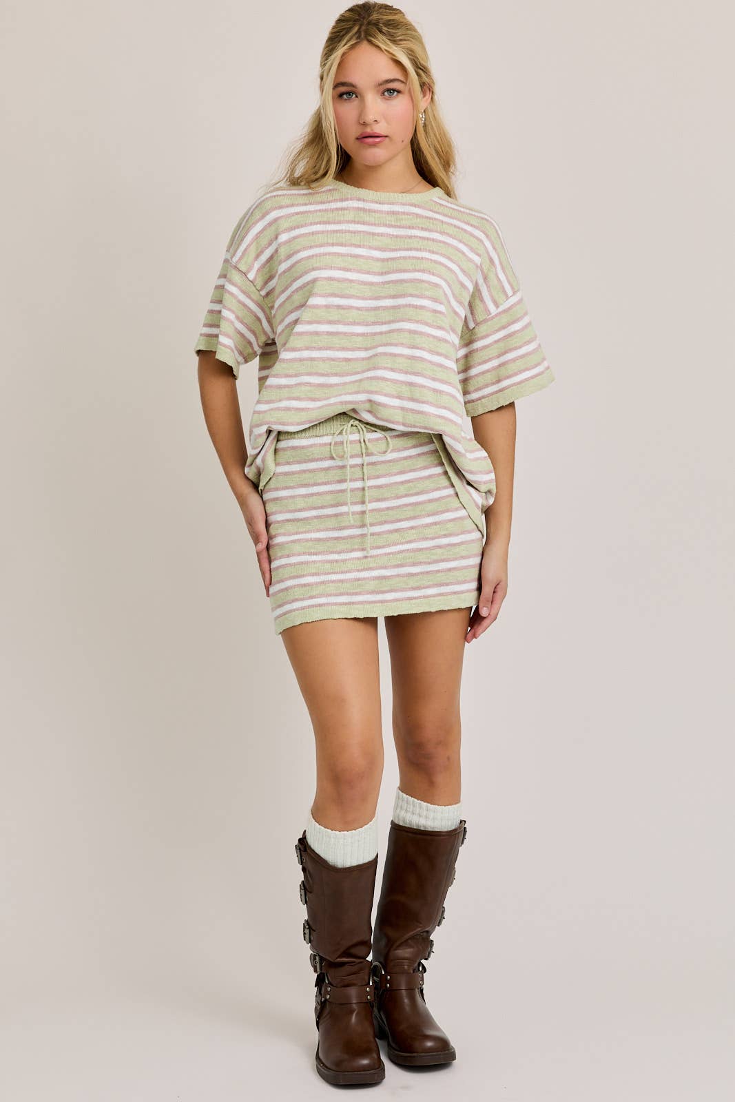 CREW NECK STRIPED OVERSIZED SWEATER TOP WITH MINI SKIRT
