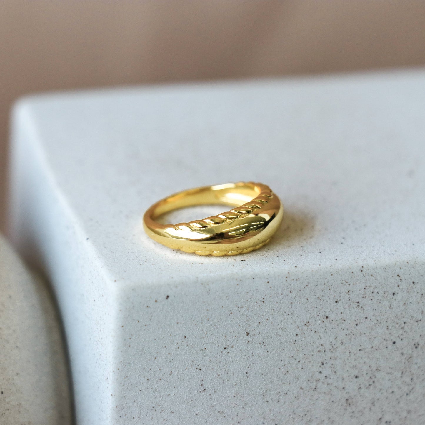 The Domla Ring
