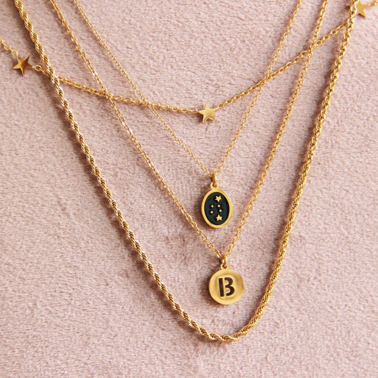 Stainless steel fine twisted necklace