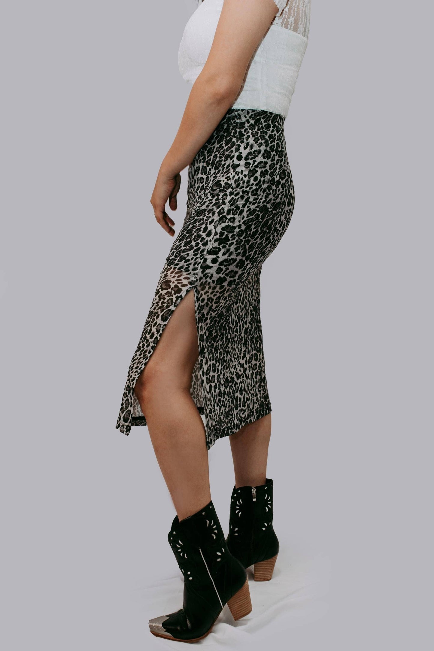 High Waisted Leopard Skirt