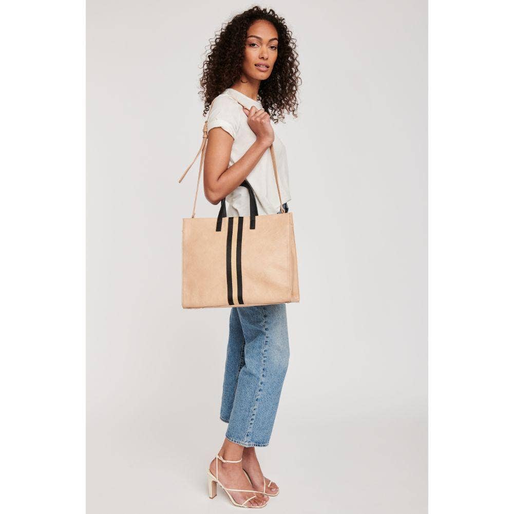Julian Tote: Black