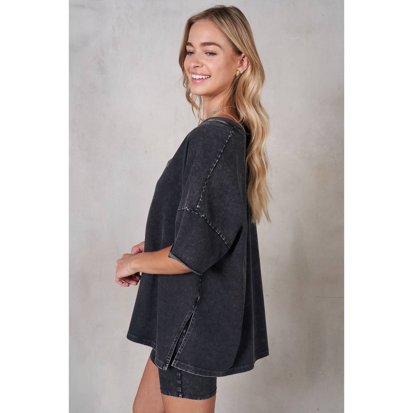 Mineral Washed V-Neck Drop Shoulder Boxy T-Shirt