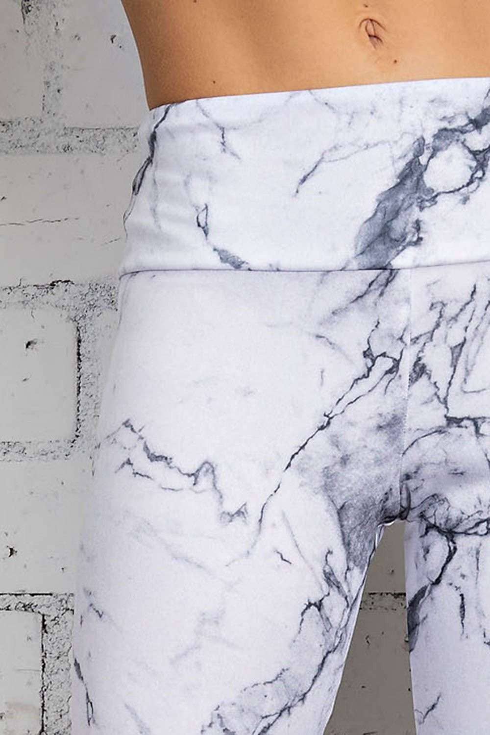 MARBLE PRINT BIKER SHORTS