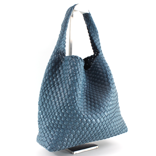 Woven Hobo Bag w/Cosmetic Pouch