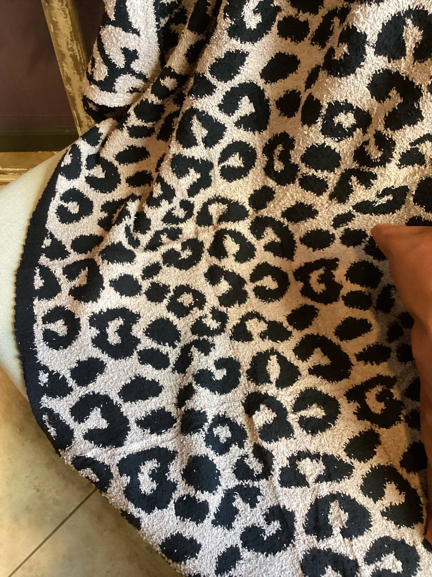 Luxury Plush Cozy Leopard Blankets