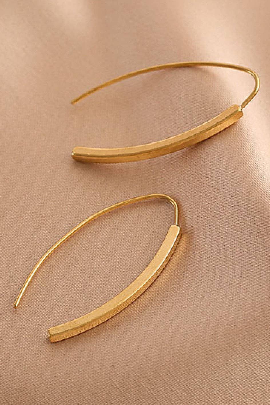 18K Gold PVD Plated Stainless Steel Threader Earrings - 7196: S0OX3T7196 Gold