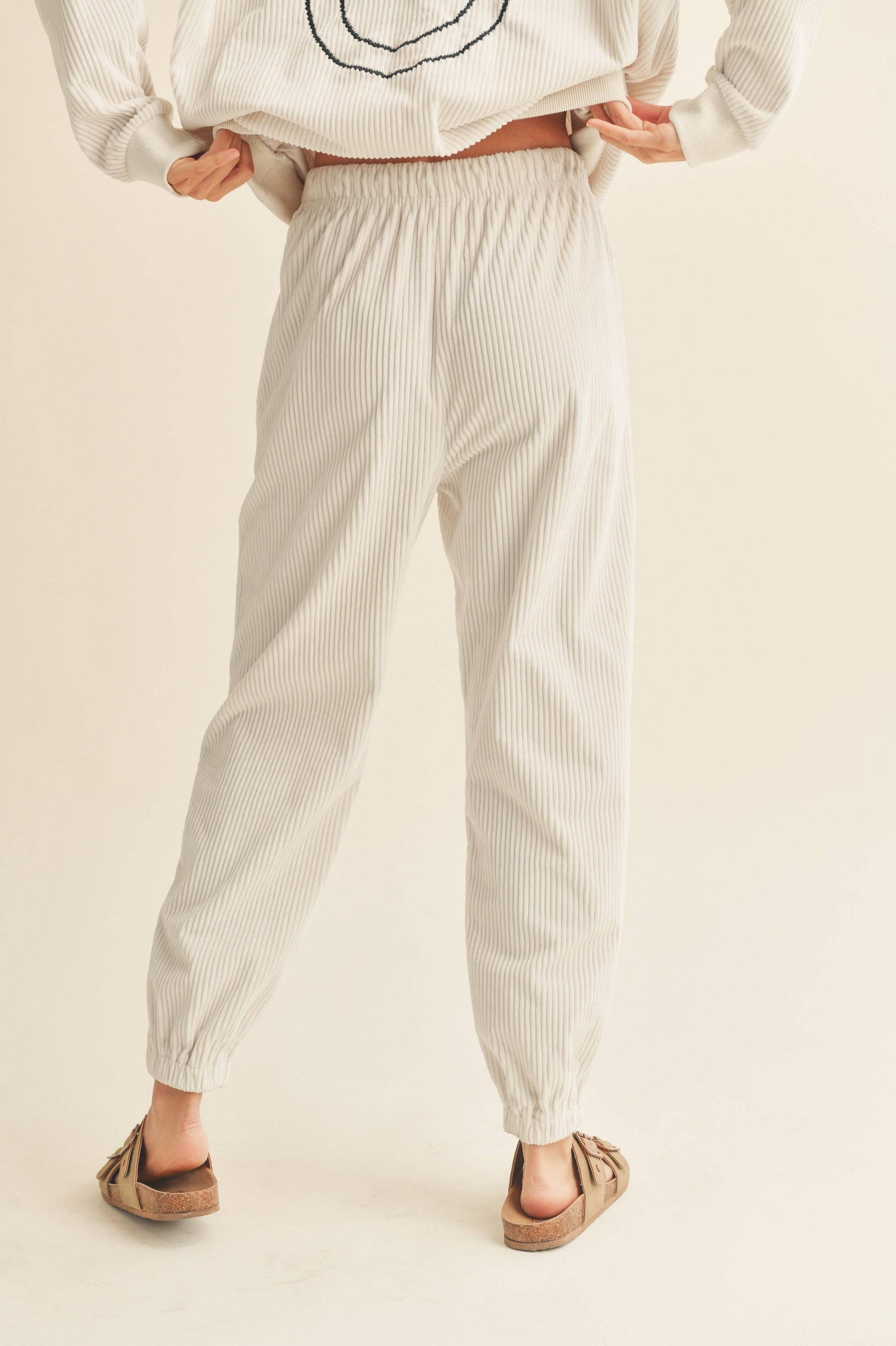 CORDUROY JOGGER PANTS: CREAM