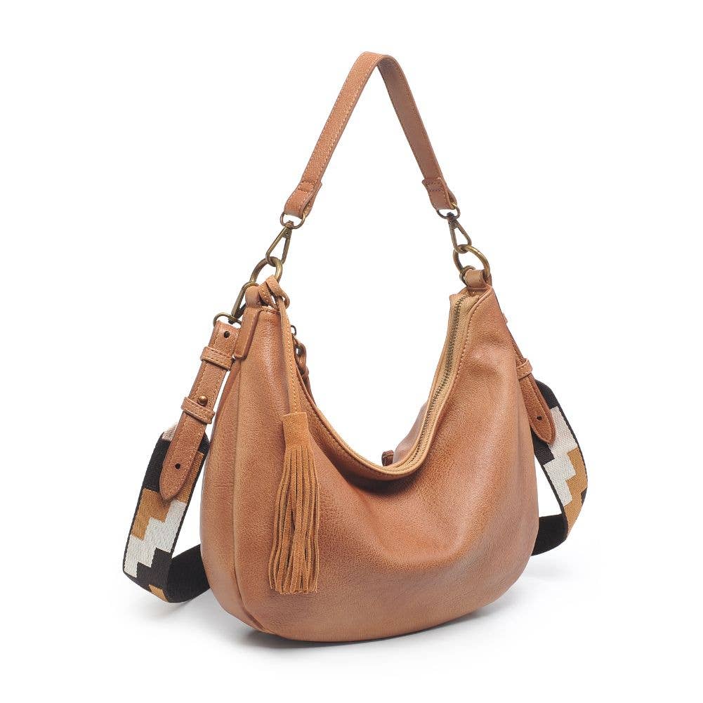 Ella Hobo: Tan