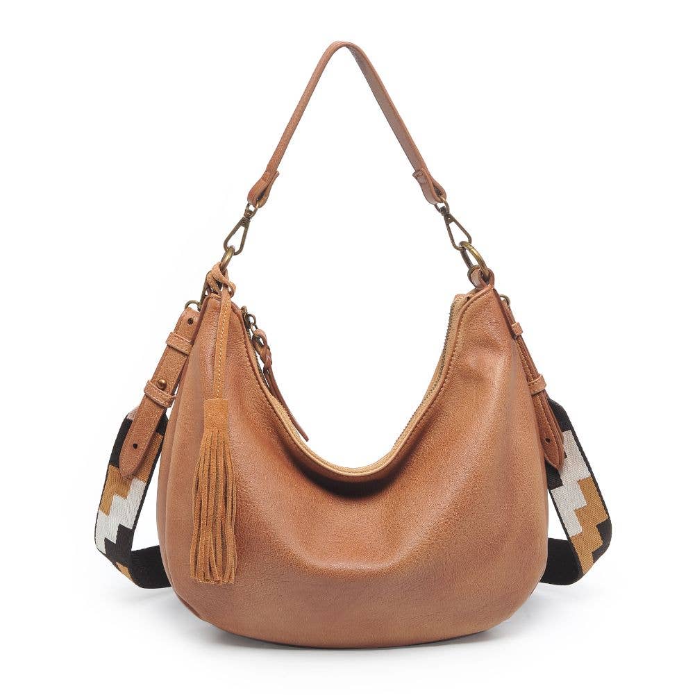 Ella Hobo: Tan