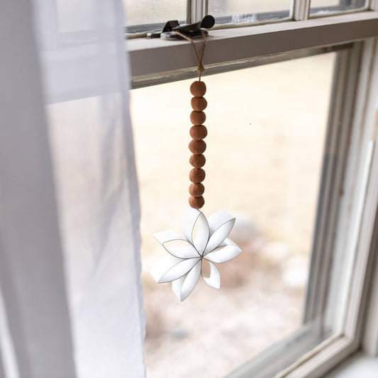 Daisy Terracotta Hanging Accent