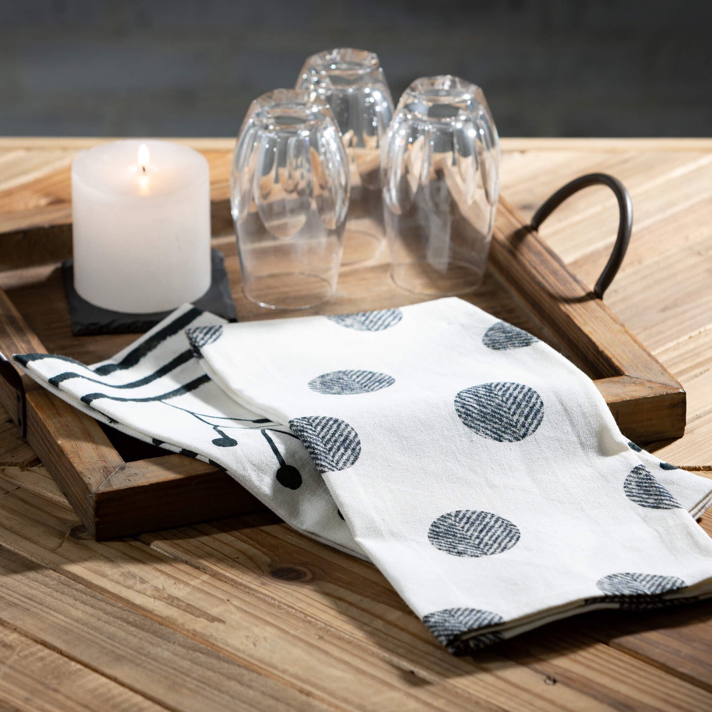 Black white print tea towels